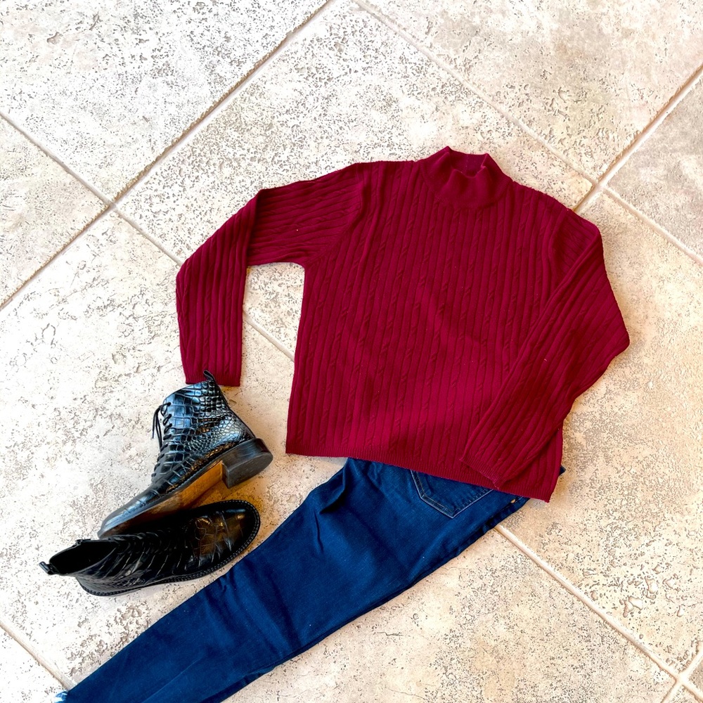 Red North 17 mock turtleneck sweater